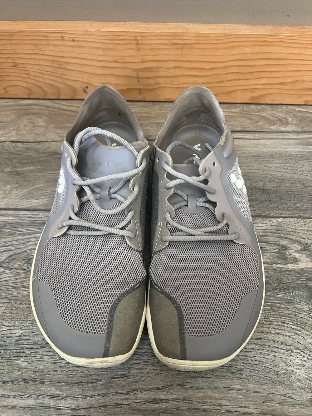 Woman light weight Vivobarefoot sneakers